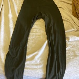 Align 25” size 4 dark olive